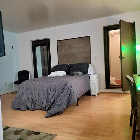 Studio In Downtown Frederick